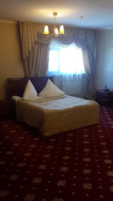 Kazakhstan Hotel Atyraū 객실 사진